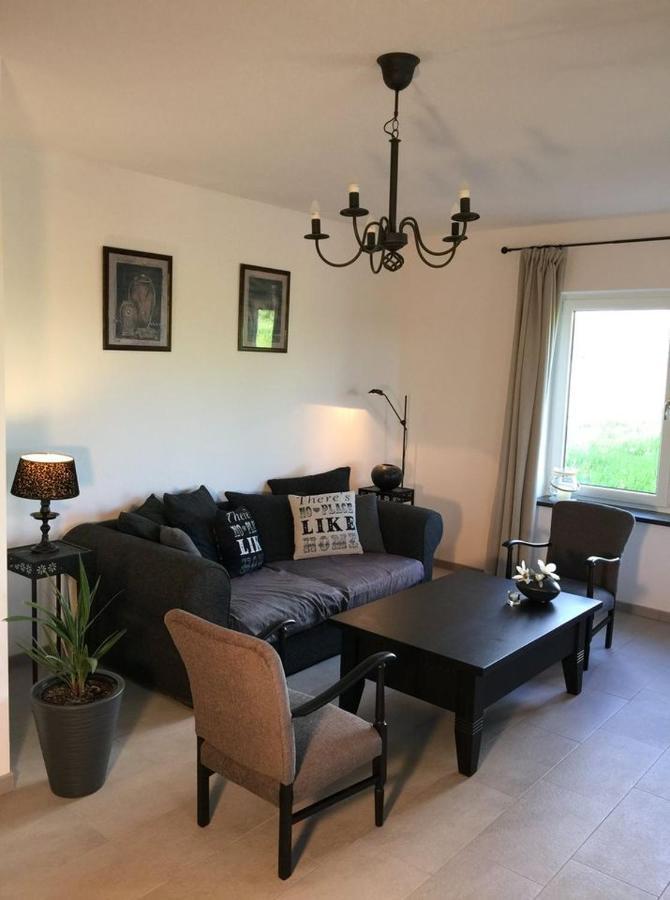 Damhills Apartments Bronowko Ngoại thất bức ảnh